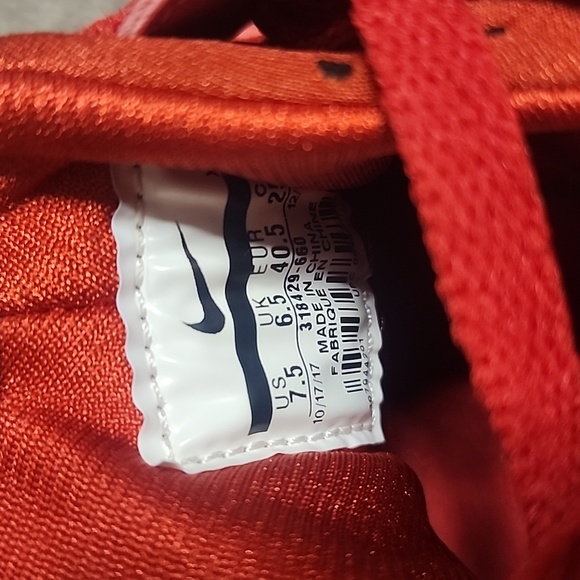 Red huaraches - Picture 4 of 4